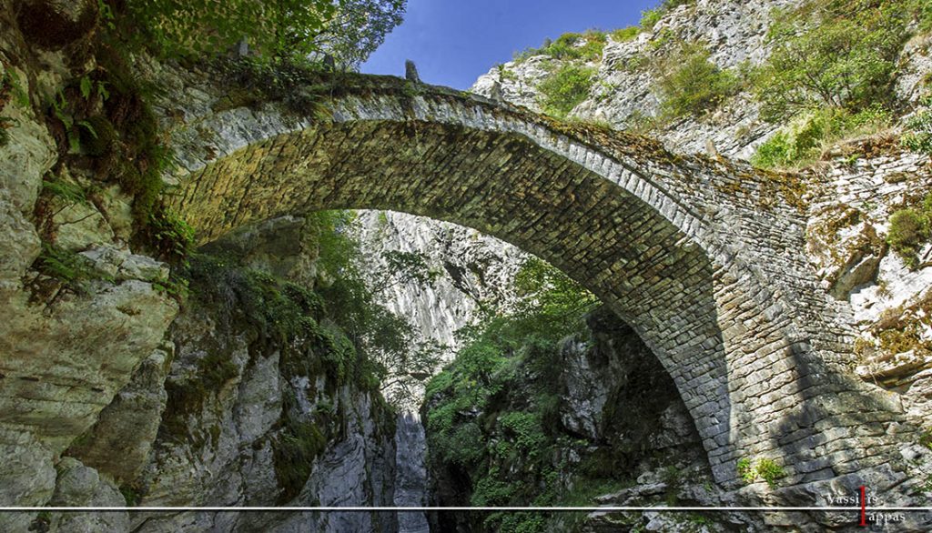 Το Παλαιογέφυρο στο Τσεπέλοβο Το Παλαιογέφυρο στο Τσεπέλοβο